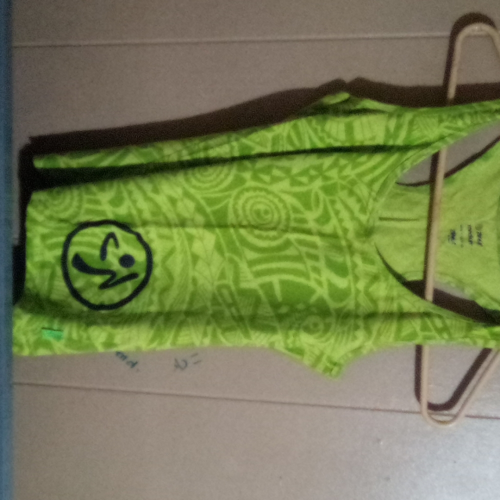 Top - Picture 2 of 2